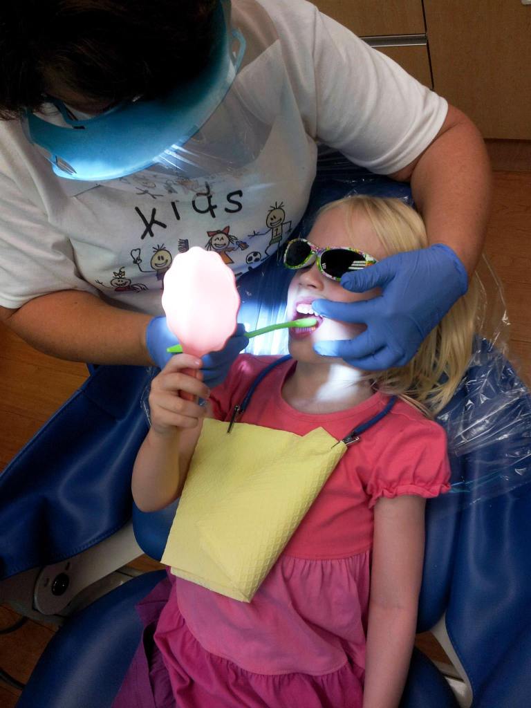 Little Heidi took xrays like a BOSS! Yes, she did gag, but got in the zone and powered through it! Impressive for a 4 y/o! So tough! Way to go Heidi! 